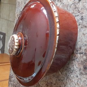 Awesome vintage Hull pottery brown drip ovenproof casserole dish